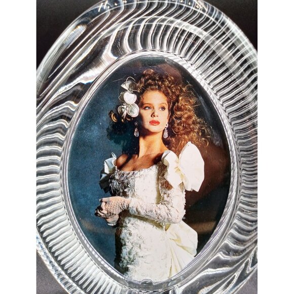 Mikasa Oval Shaped Ribbed Crystal Picture Frame Vintage 6.5 Inches Heavy 1980s - Picture 4 of 12